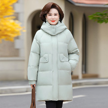 2025冬季中年妈妈羽绒服女中长款加厚宽松白鸭绒保暖中老年外套潮