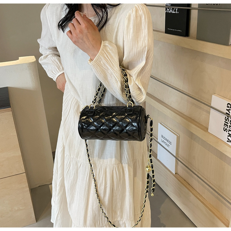 Piccola borsa a mano per donna 2024 nuova borsa a tracolla monospalla alla moda e alla moda, piccolo stile profumato, semplice_voghion.com