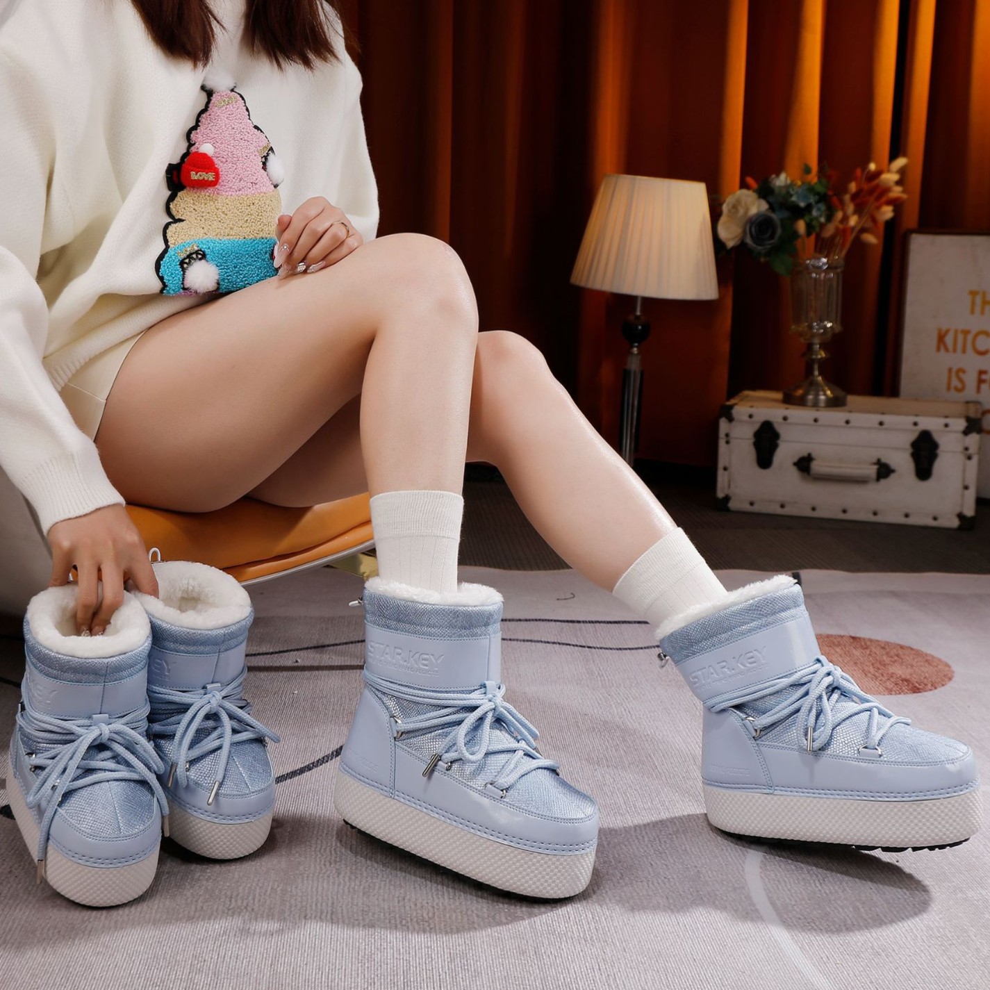 Botas espaciales transfronterizas, botas de nieve para padres e hijos, botas de luna de suela gruesa, botas de algodón cálidas y peludas sin cordones, botas de nieve para esquí y viajes.