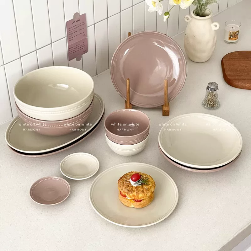 Sophisticated ceramic dinner plate, 2025 years, high-quality style