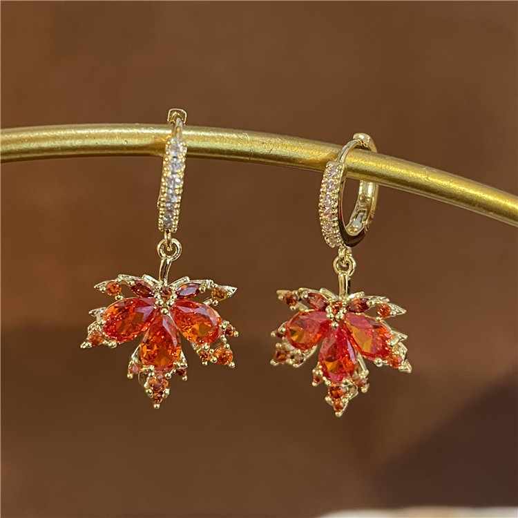 Fashion Leaf Copper Inlay Zircon Earrings 1 Piece