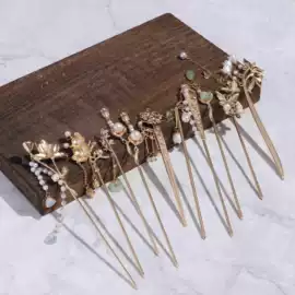 耳钉;耳环;项链