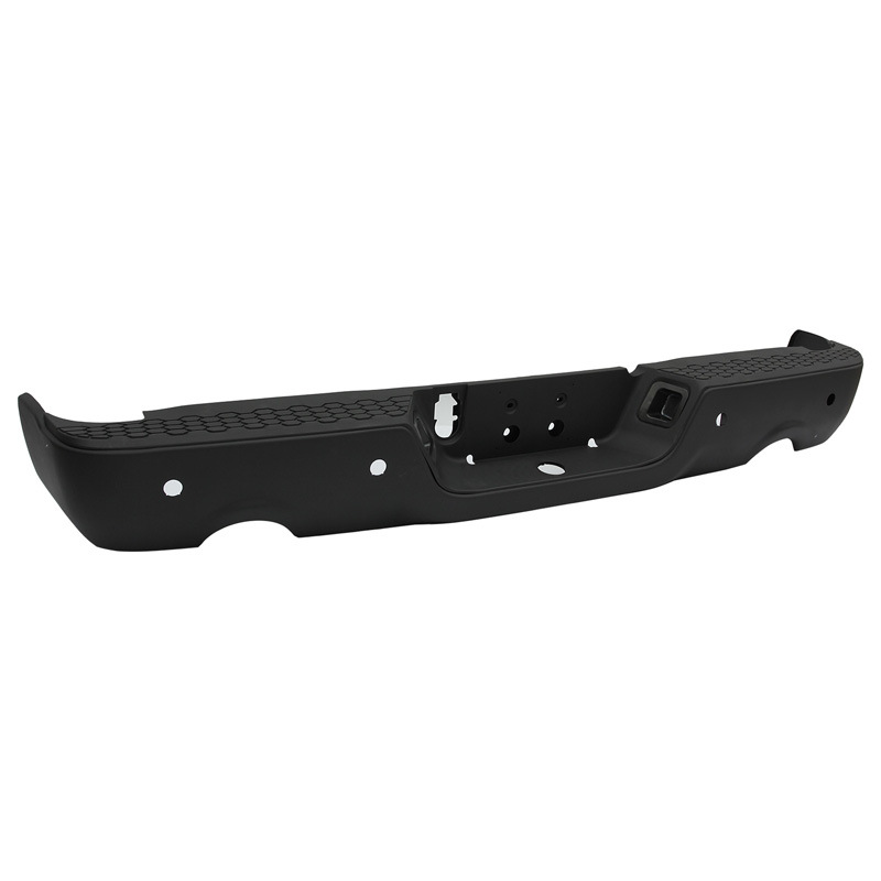 Adecuado para el parachoques trasero de Dodge Ram1500 09-18, modelo Ram negro con orificios para radar y orificios para escape.