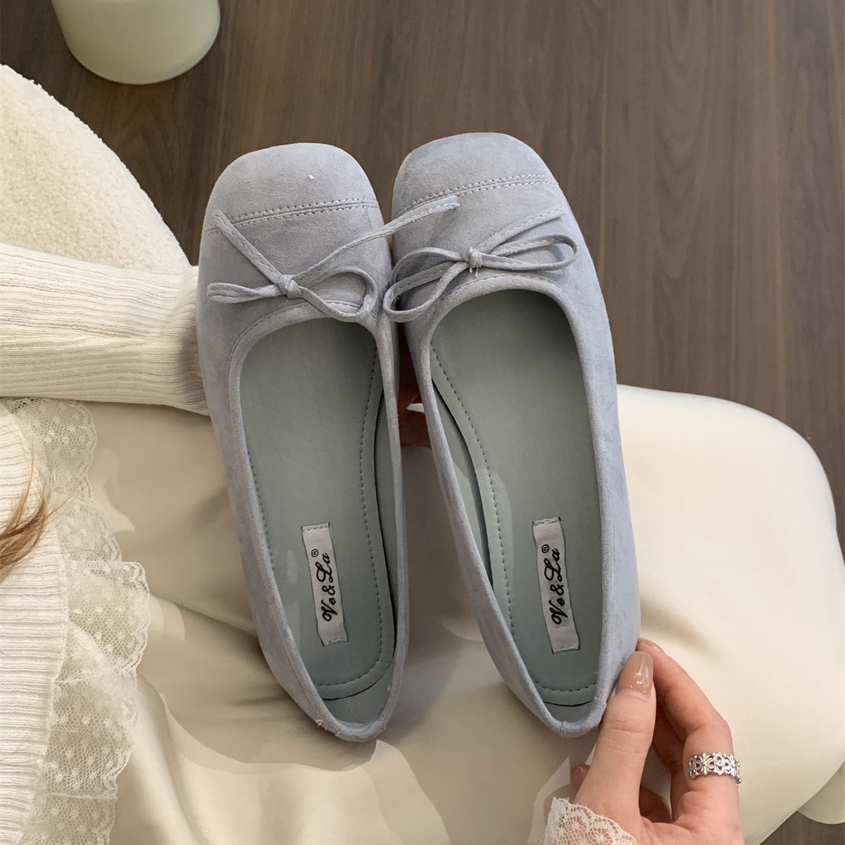 Zapatos individuales rojos de gamuza primavera para mujer nuevo estilo boca baja un pedal retro suave estilo de hadas ballet zapatos de frijoles planos