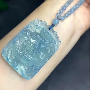 Jin Yutang Xinjiang exquisite natural aquamarine crystal high ice high quality as shown in the figure size with high quality