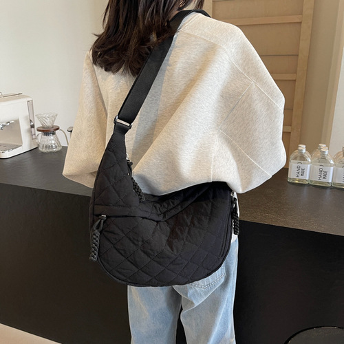 Women's Large Capacity Cotton Puffer Coat Bag 2024 Autumn/Winter New Fashion Railway Canvas Lightweight Commuter Crossbody Bag for Women