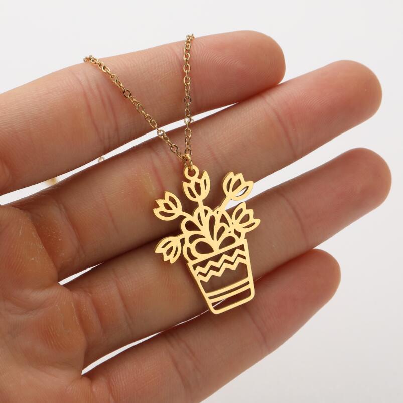 Fashion Flower Stainless Steel Titanium Steel Plating Hollow Out Pendant Necklace 1 Piece