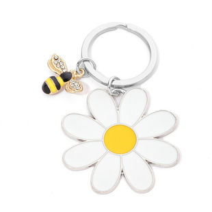 Cross-border Bee Flower Keychain Pendant Backpack Bag Hanging DIY Accessories Metal Car Keychain