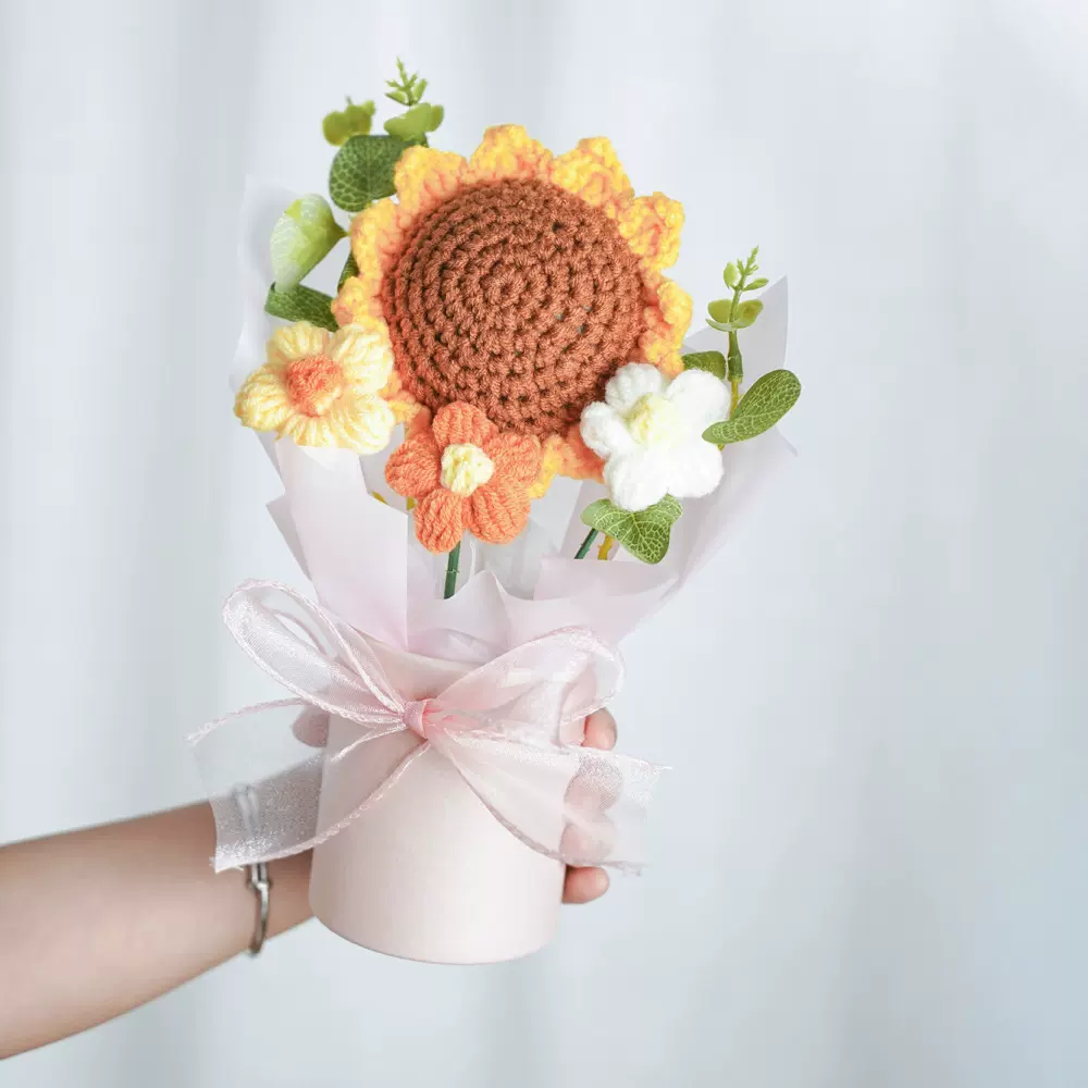 成品教师节礼物花束毕业季送礼编织毛线花向日葵花抱抱桶花束礼袋
