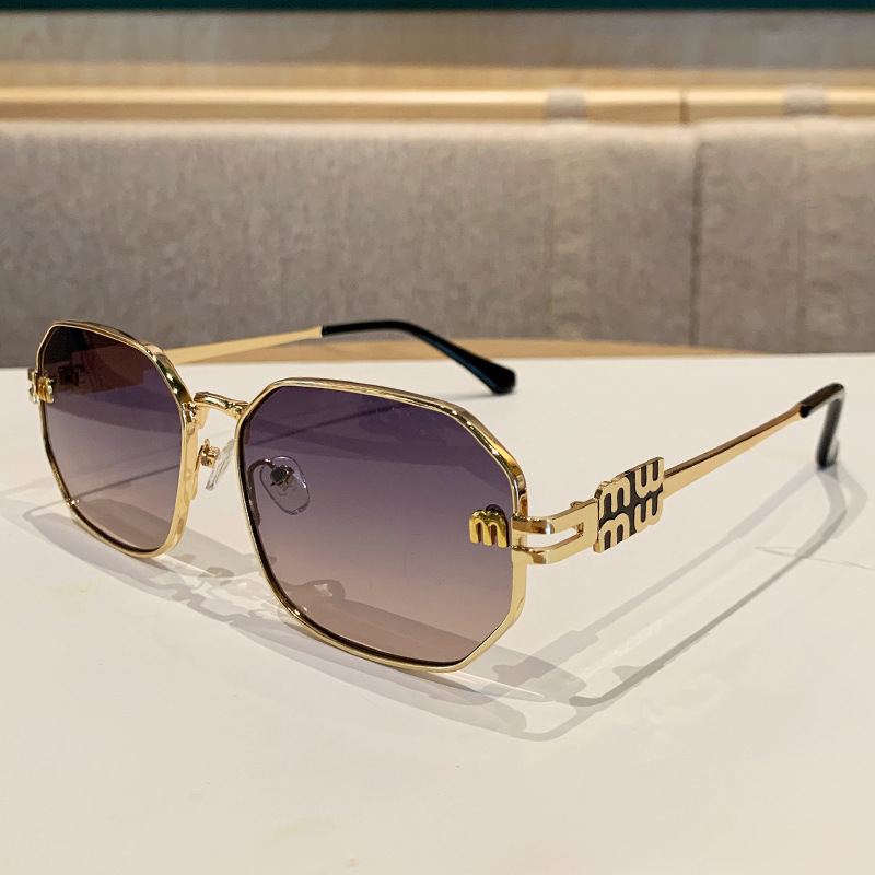 Cross-Border Wholesale New Polygonal Sunglasses for Women, Fashionable Letter Metal Sun Protection Glasses, High-End European and American Sunglasses