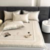 Flat laying style-Hera