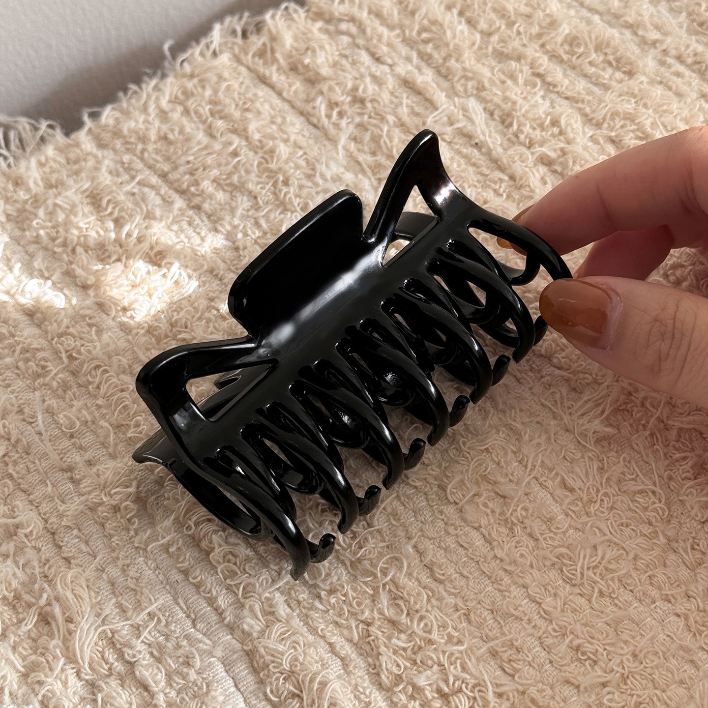 Friends Rachel's Same Style Sapphire Blue Double-Toothed Shark Clip Back Hairpin Women's Hair Grab Headwear Hair Accessories Hairpin New