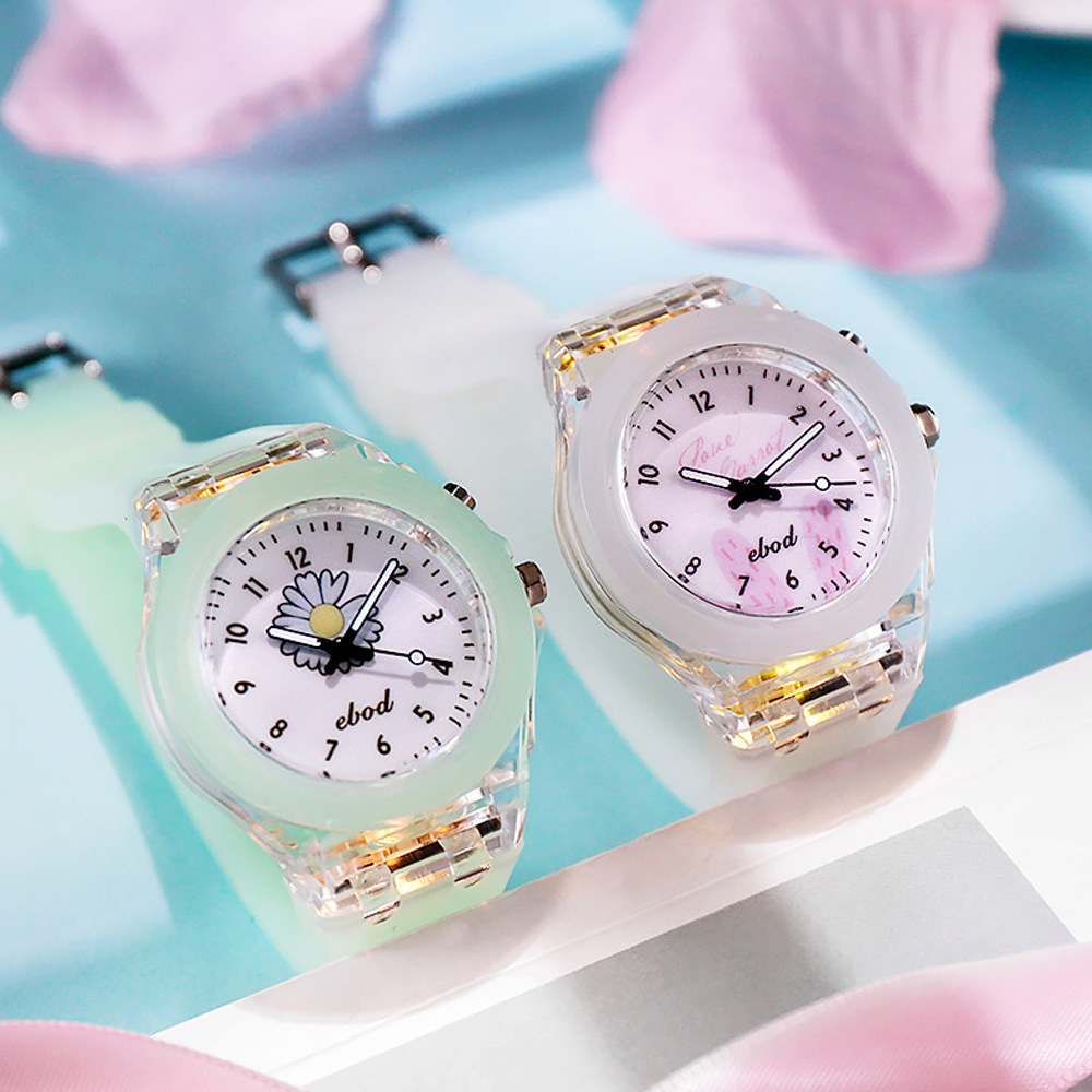 [Cute Children's Watch Hot Sale Luminous Luminous Cartoon Qua]