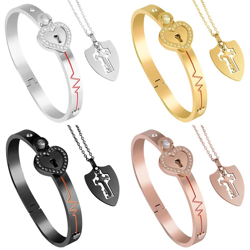 Couple's Projection Stone Heart-Shaped Stainless Steel Bracelet with Diamonds in Hundreds of Languages, Valentine's Day Jewelry Bracelet Couple's Projection Stone Heart-Shaped Stainless Steel Bracelet with Diamonds in Hundreds of Languages, Valentine's Day Jewelry Bracelet