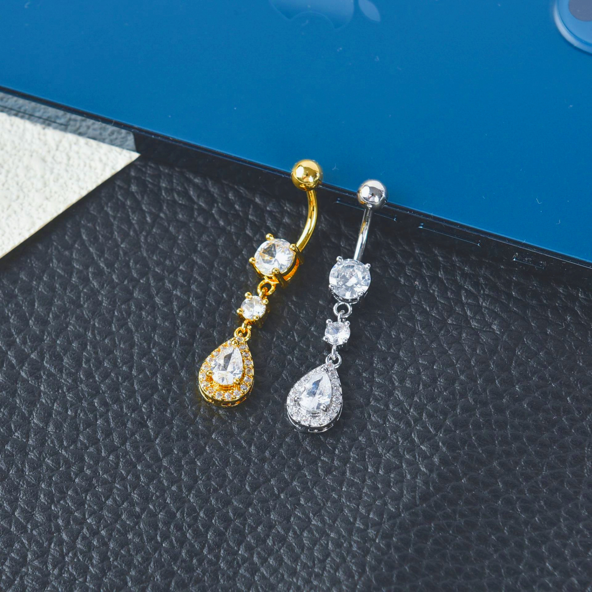 Piercing all'ombelico con goccia d'acqua in zircone europeo e americano, selezione premium disponibile in magazzino_voghion.com