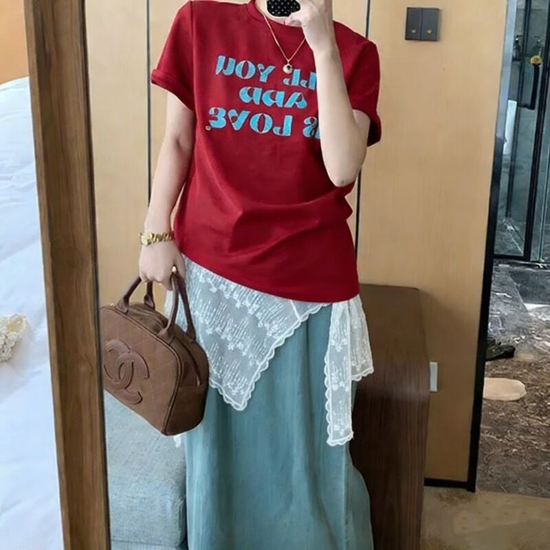 Korean-Style Lace Shawl with a Stylish Layered Look, Sweet and Versatile, Paired with a Navy Collar and Jeans Shirt Korean-Style Lace Shawl with a Stylish Layered Look, Sweet and Versatile, Paired with a Navy Collar and Jeans Shirt