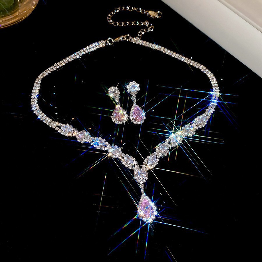 Medieval vintage diamantes goteo pendientes collar ligero lujo nicho cerradura estilo palacio conjunto de joyas exquisitas