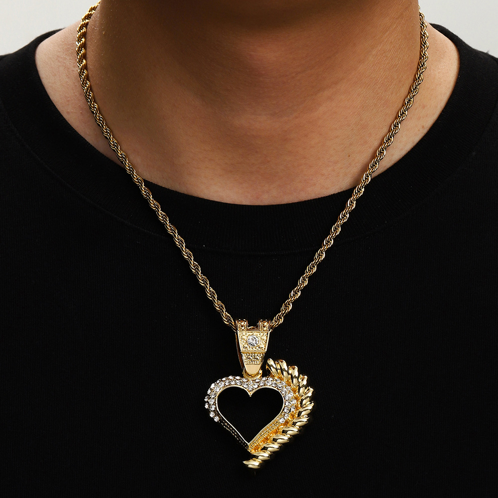 Europa y los Estados Unidos transfronterizos nuevos ligeros de lujo amor lleno colgante de aleación de diamantes cubano collar hip-hop moda fábrica de joyería masculina al por mayor