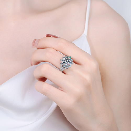 925 sterling silver ring for women 3 carat moissanite light luxury style ring plated pt950 gold meson manufacturer wholesale