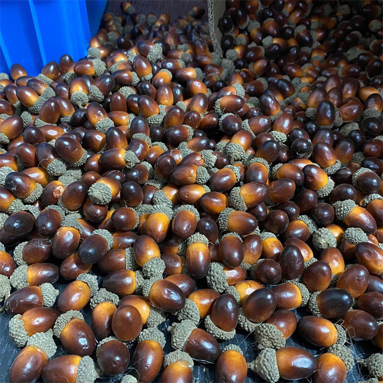 Directo de fábrica al por mayor simulación Acorn simulación tuerca Castaño casa vacaciones Navidad Festival decoración props