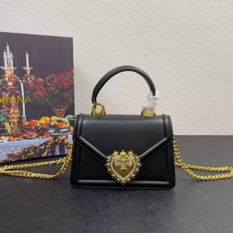 Trendy Small Handbag for Women 2026 New Fashion Versatile Shoulder Bag High-End Niche Crossbody Handbag