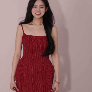 251004Z��Ӱ���õ���ȹ