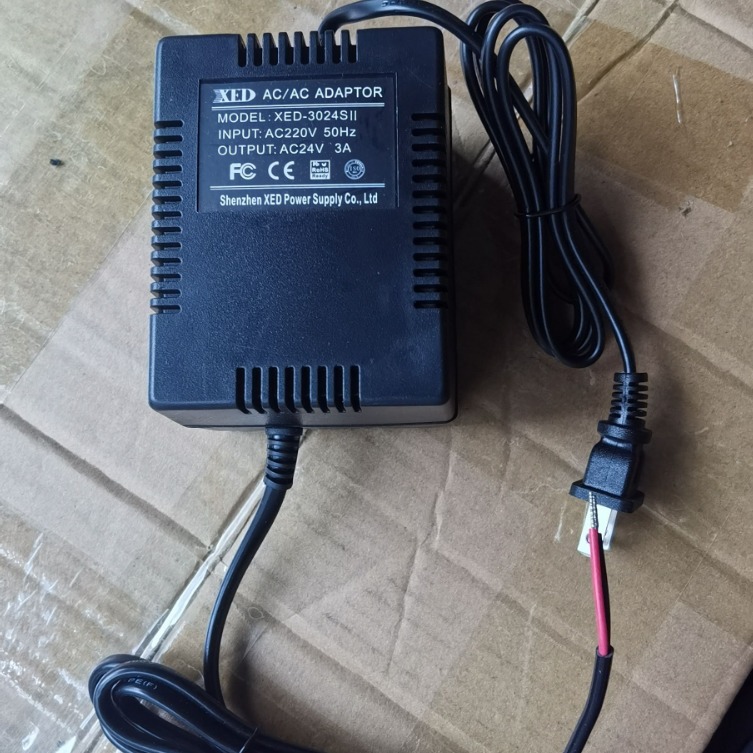 正品深圳小耳朵XED-3024SII海康大华球机电源24V3A监控球机变压器