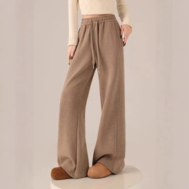 休闲裤;女式T恤;时尚休闲套装