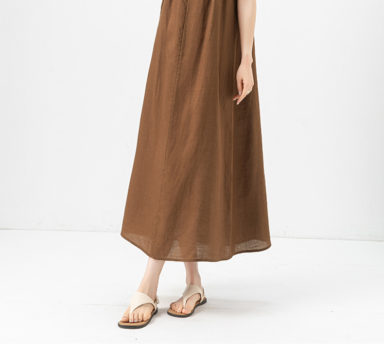 Váy maxi hai dây đính cườm phong cách nghỉ dưỡng, dáng chữ A rộng rãi, chất Tencel phối sợi gai mỏng mùa hè — Màu caramel chi tiết 2