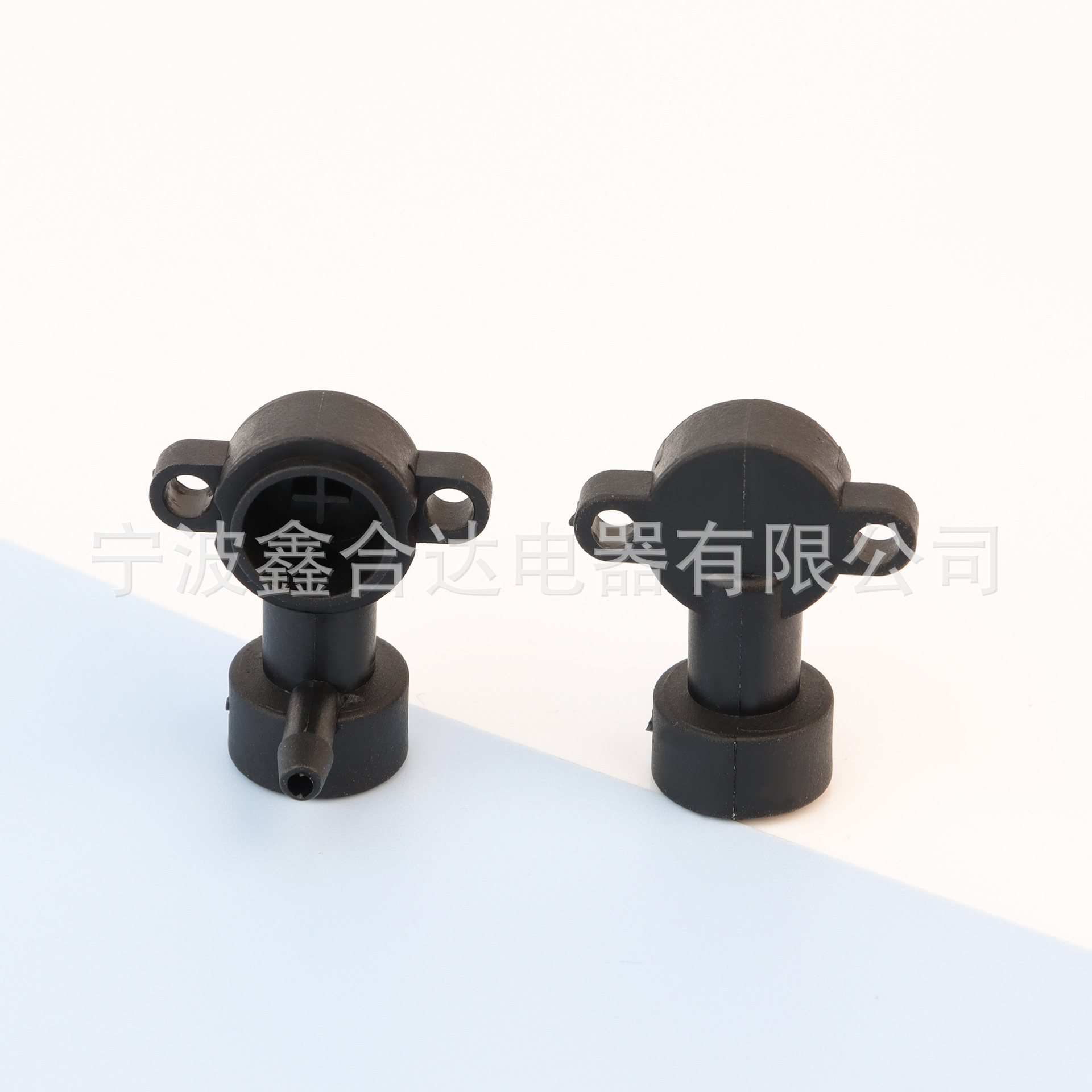 厂家直供车载充气泵机芯缸盖尼龙材质