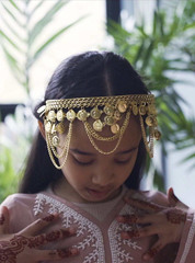 新款舞蹈演出配飾品歐美多亮片復古頭箍印度舞錢幣頭扣肚皮舞頭飾