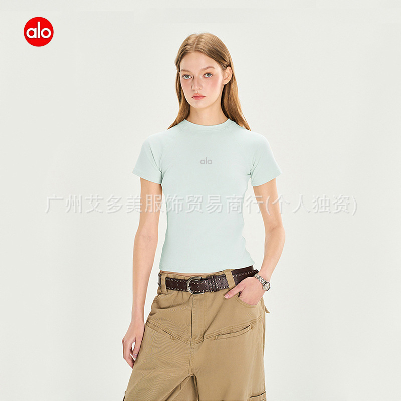 aloYoga美式半高领正肩t恤女2025年夏新款辣妹纯色内搭打底衫短袖|undefined