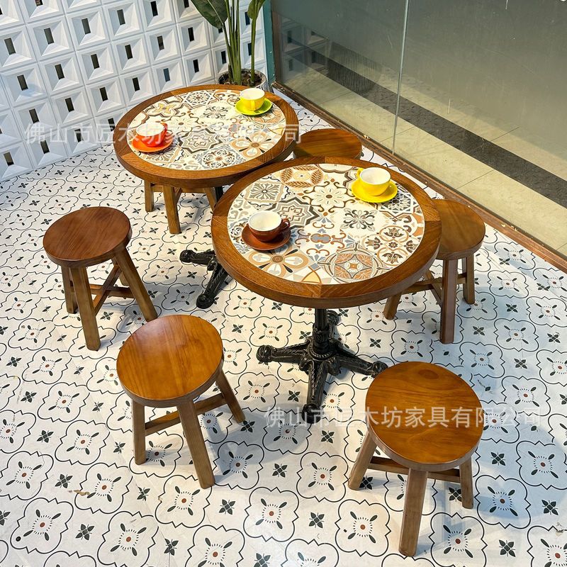 アメリカンバーケーキデザートショップダイニングテーブルと椅子カフェミルクティーショップ無垢材スレートレトロタイルテーブルと椅子の組み合わせ|undefined