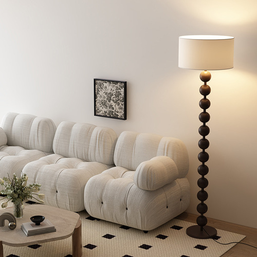 French Medieval Wabi-Sabi Style Floor Lamp, American Minimalist Retro Solid Wood Living Room Bedroom High-End Corner Atmosphere Lamp