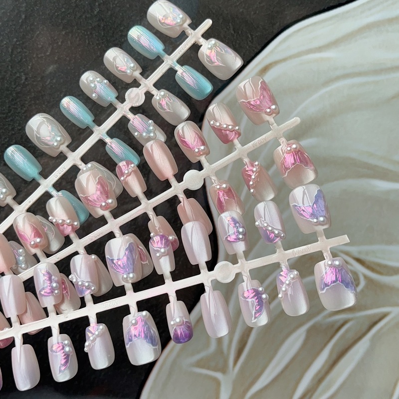 30 pieces of hand-worn nail art pink mermaid pearl temperament high-grade heavy industry detachable finished nail art patch