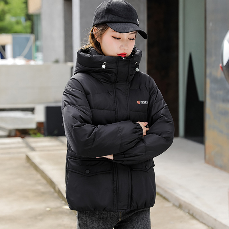 Corto y suelto invierno pequeño nuevo engrosado ocio calentamiento chaqueta de algodón de moda de niñas pan
