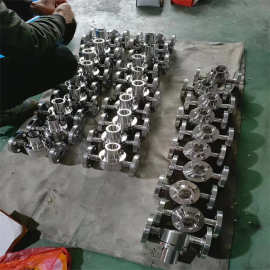 BYF-16P DN100整体不锈钢卡箍背压阀 参数图片 济南市阀门经销商