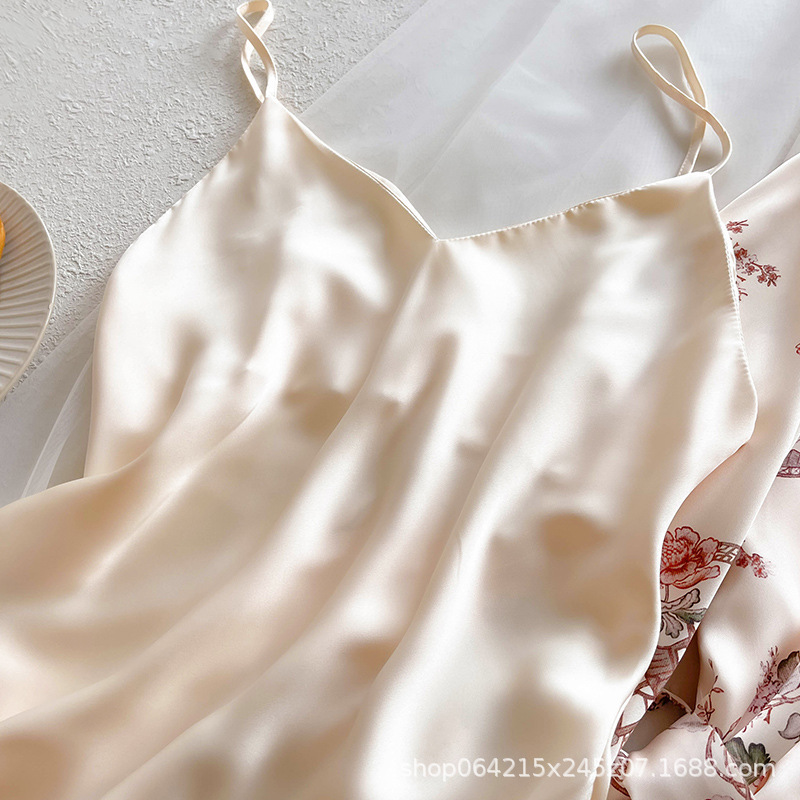 軽くて豪華な気質の氷糸の長いタイプの春と秋の高級感の結婚式の家庭服の新婦の朝の服の高級感のパジャマの2つのセット|undefined