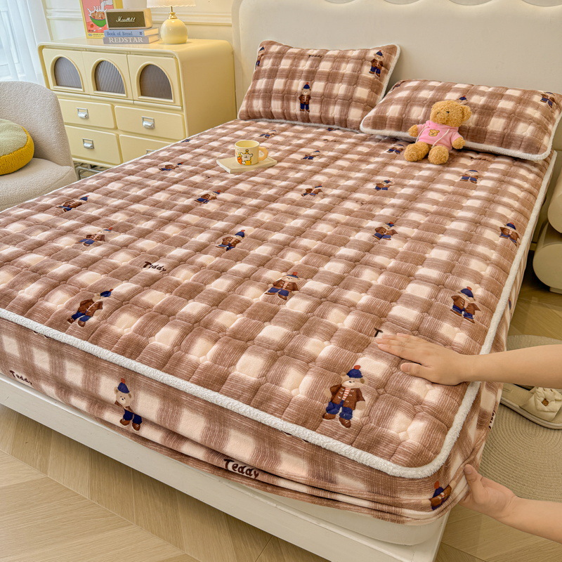 Clase A nuevo tipo de cama de algodón de leche caliente, cama de invierno más gruesa, colchón de cama de algodón caliente, cojín de algodón más cama de algodón