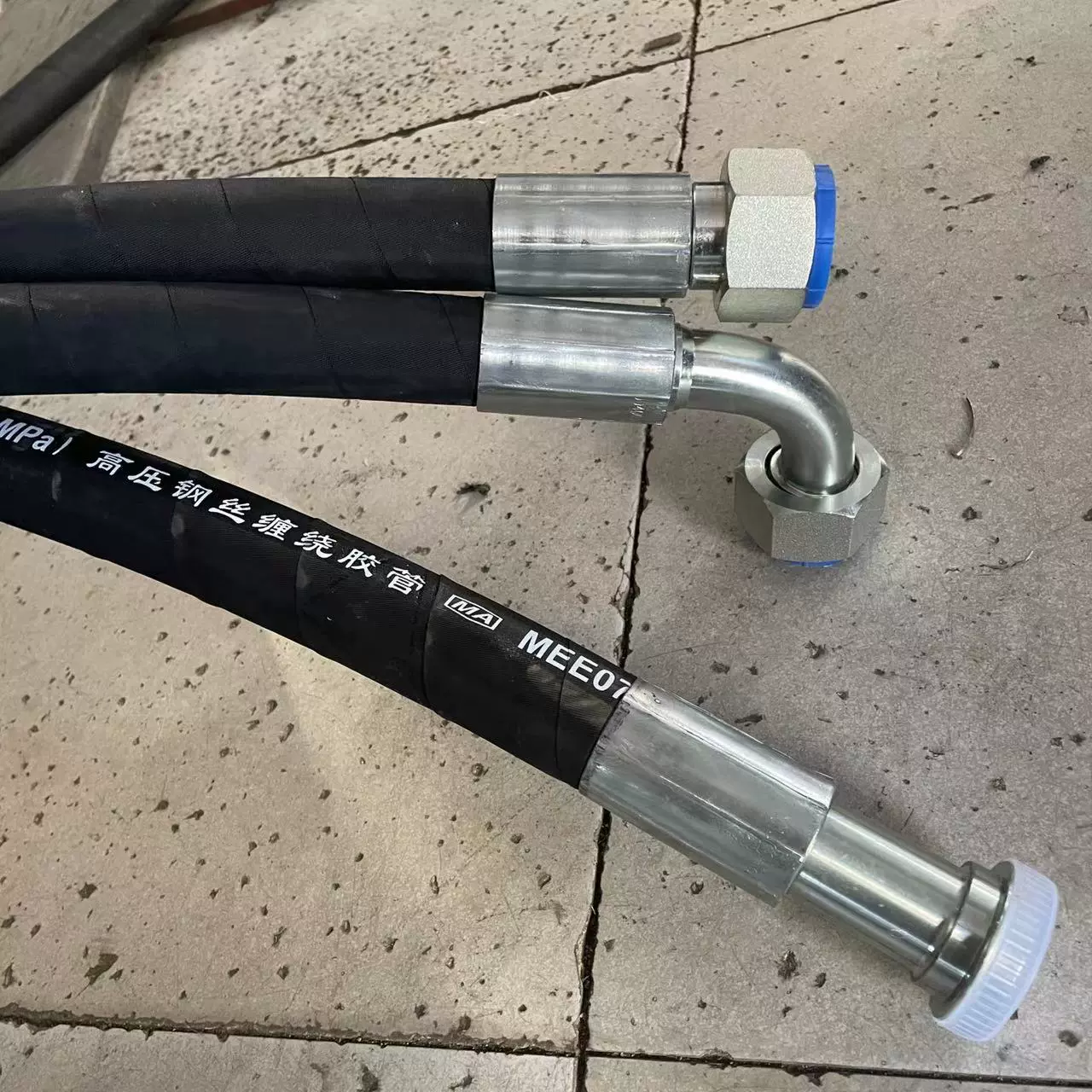 晋业橡塑矿用高压胶管挖掘机破碎锤用液压胶管总成高压液压橡胶管