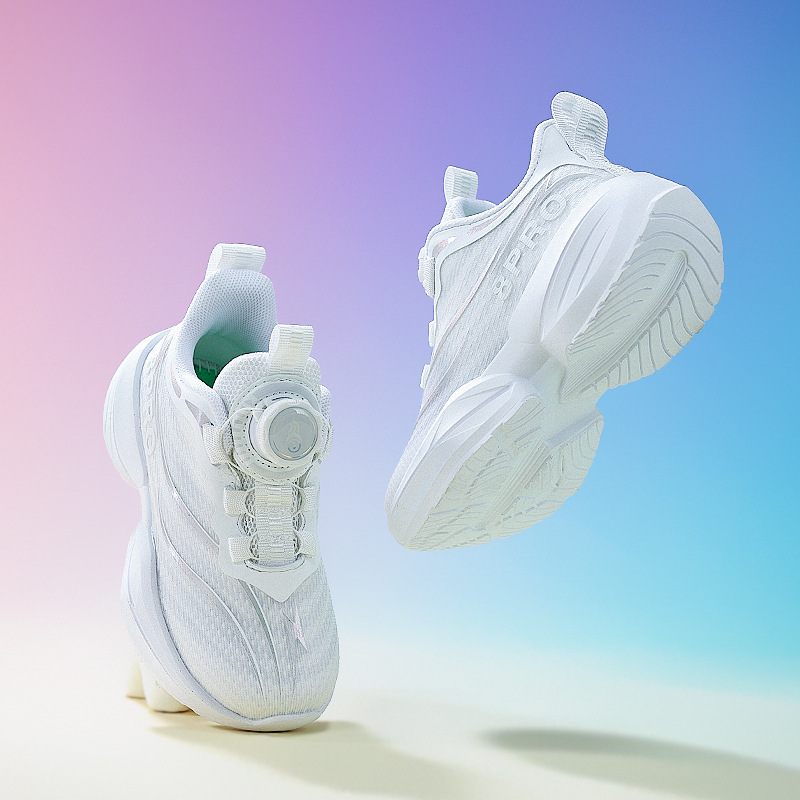 Zapatos de running para niños de conejo rojo primavera nuevos zapatos de deporte de malla transpirable para niños zapatos de running casuales antideslizantes para estudiantes