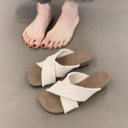 2025 New Flat Slip-On Cross Strap Beach Slippers for Women, Outdoor Wear, Beach Vacation, Casual, Sandals with Dresses, One-Strap Slippers