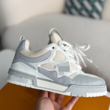 �W��վ�H��С�ֶ���Ůʿ���Ь���ߺ���ϵ�Ь�r�аٴ��\��Ь