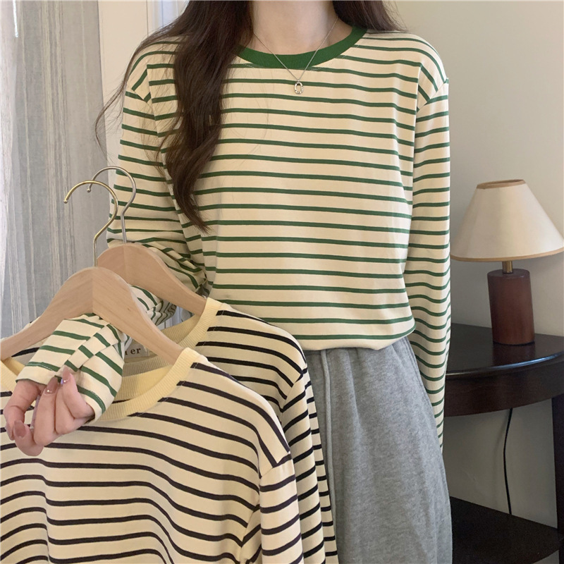 Thin autumn winter base long-sleeve with a round collar for students