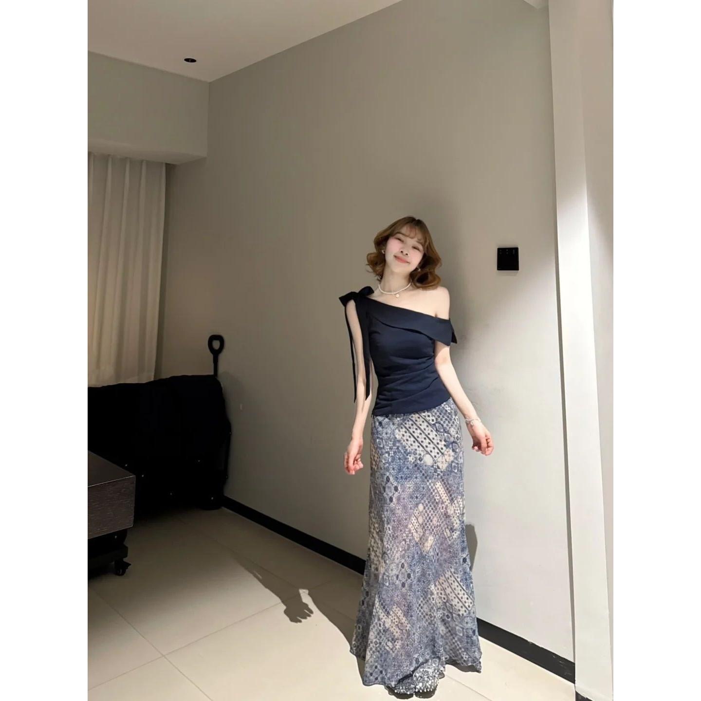 套装女夏季新款韩系辣妹设计斜肩修身短款恤上衣碎花半身裙
