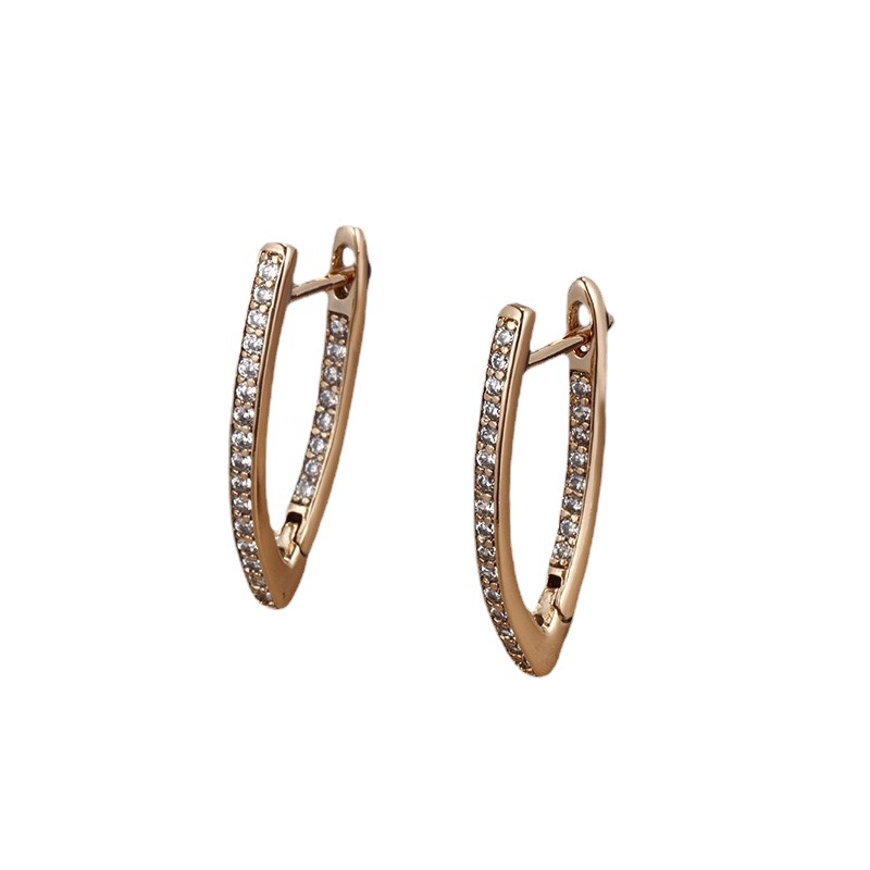 Xuping aretes rusos simples en forma de V lujosos de alto nivel, ligeros, pendientes transfronterizos europeos y estadounidenses, pendientes personalizados para mujeres.