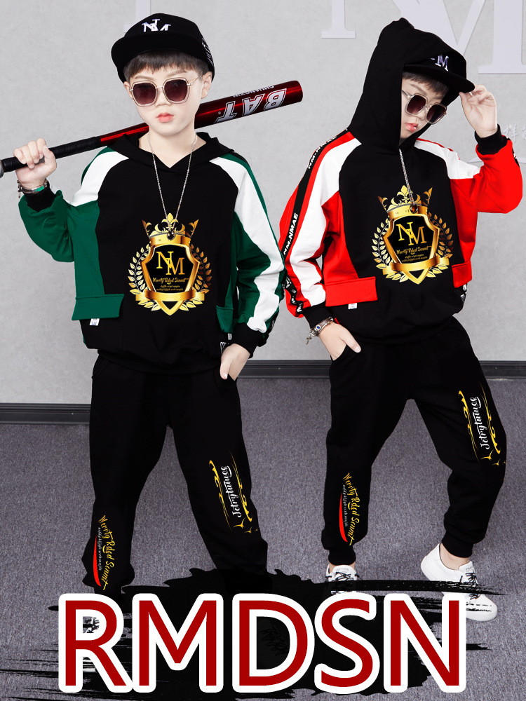 Boys' Autumn 2023 New Chinese and Korean Long sleeved Color Block Hooded Sweater for Children's Sports_voghion.com