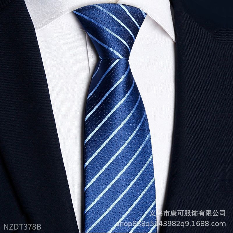 네이비 블루와 라이트 블루 스트라이프