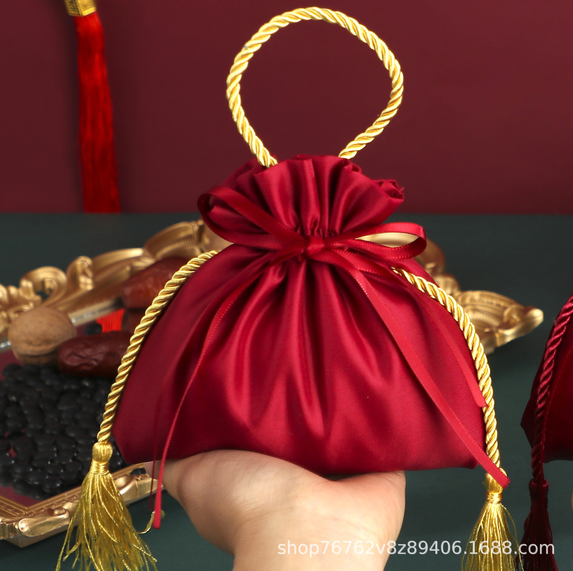 Bolsa de dulces de la boda bolsa de dulces chinos de la boda de terciopelo bolsa de dulces caja de regalo de compromiso regalo de mano bolsa de dulces de boda