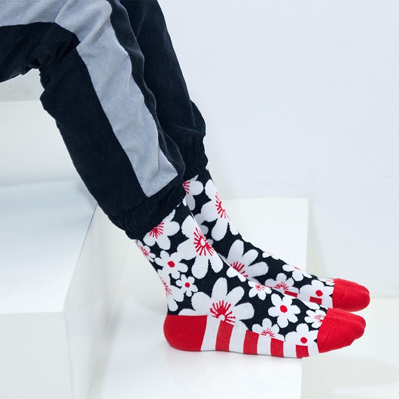 Amazon Cross-Border Mid-Calf Socks for Autumn and Winter, Crazy Socks for Men and Women, Foreign Trade Sports Trendy Long Socks Wholesale Amazon Cross-Border Mid-Calf Socks for Autumn and Winter, Crazy Socks for Men and Women, Foreign Trade Sports Trendy Long Socks Wholesale